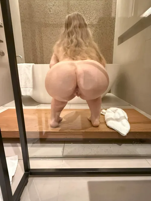 This dwarf ass desperately needs some dick spanks