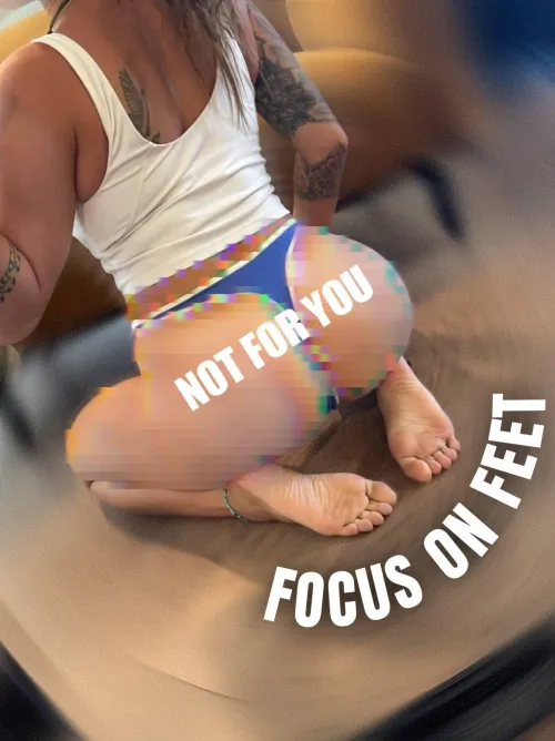 This gets you off? Really..? What a fucking loser