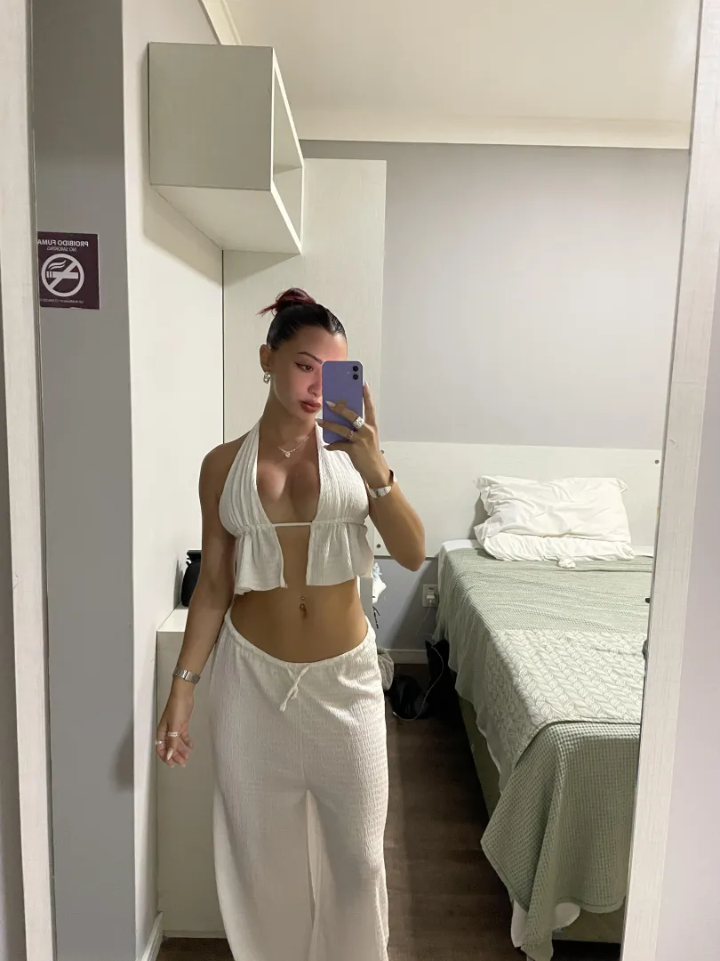 This hairbun means im in the mood to misbehave tonight