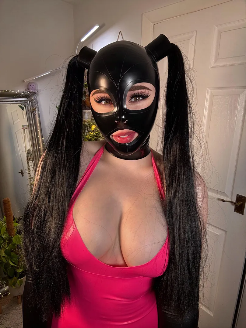 This is my 1st ever hood! What do you think? I LOVE it😍