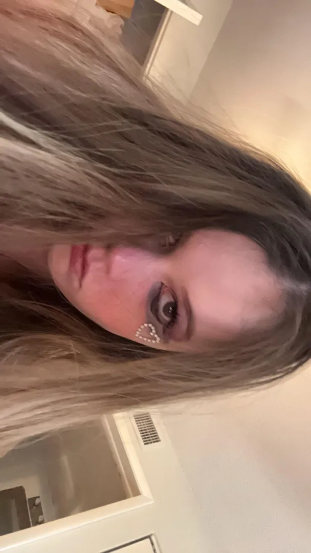 This is my good side… and my better one