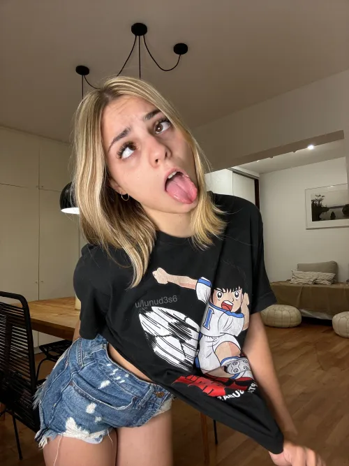 this is not such an innocent look on me :3