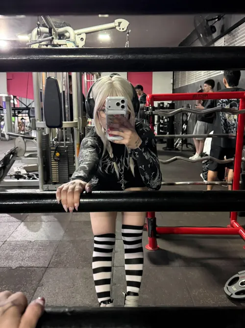 this lighting and the pump are doing a lot for me