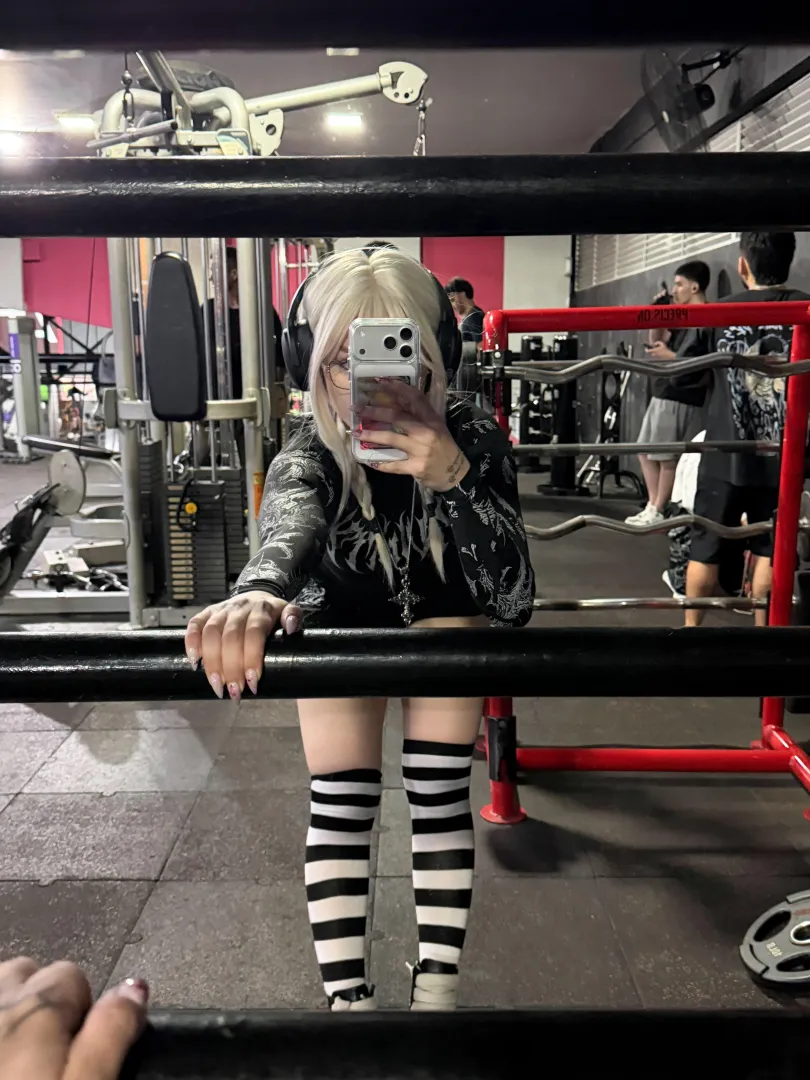 this lighting and the pump are doing a lot for me