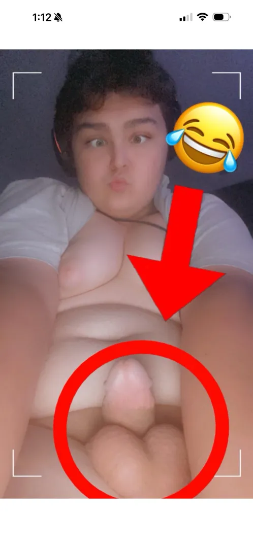 This little shrimp knows he will never please a woman with that little thing  let's remind him !