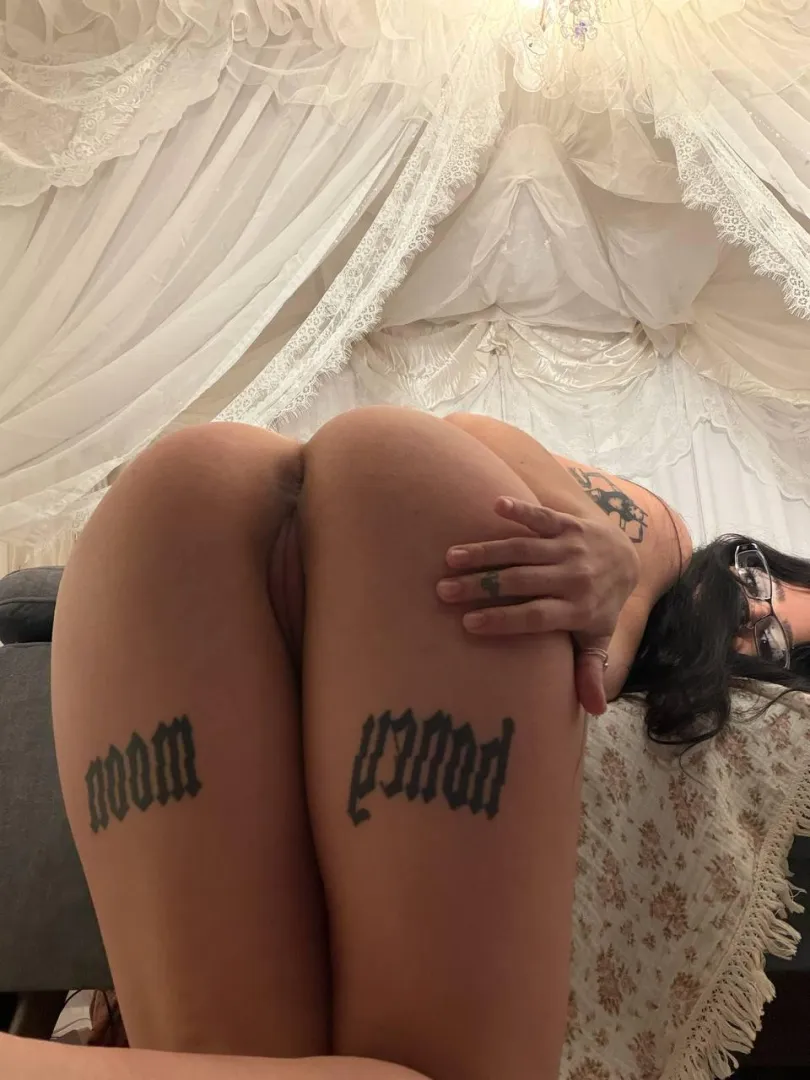 This position was made for cumming and nothing else