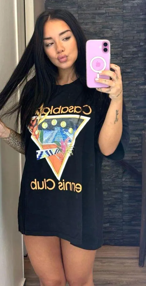 this selfie kinda ate