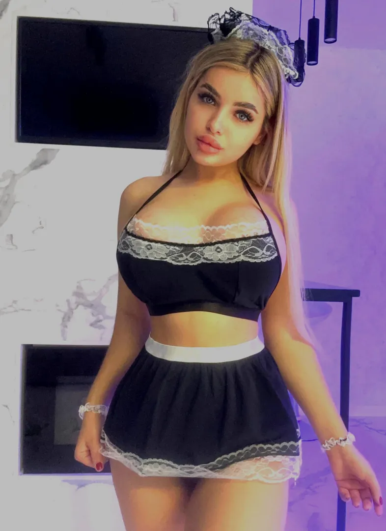 This sexy maid wanna ride u on top