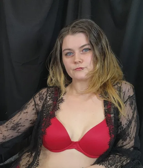 This sexy red one comes with a photo when shipped.