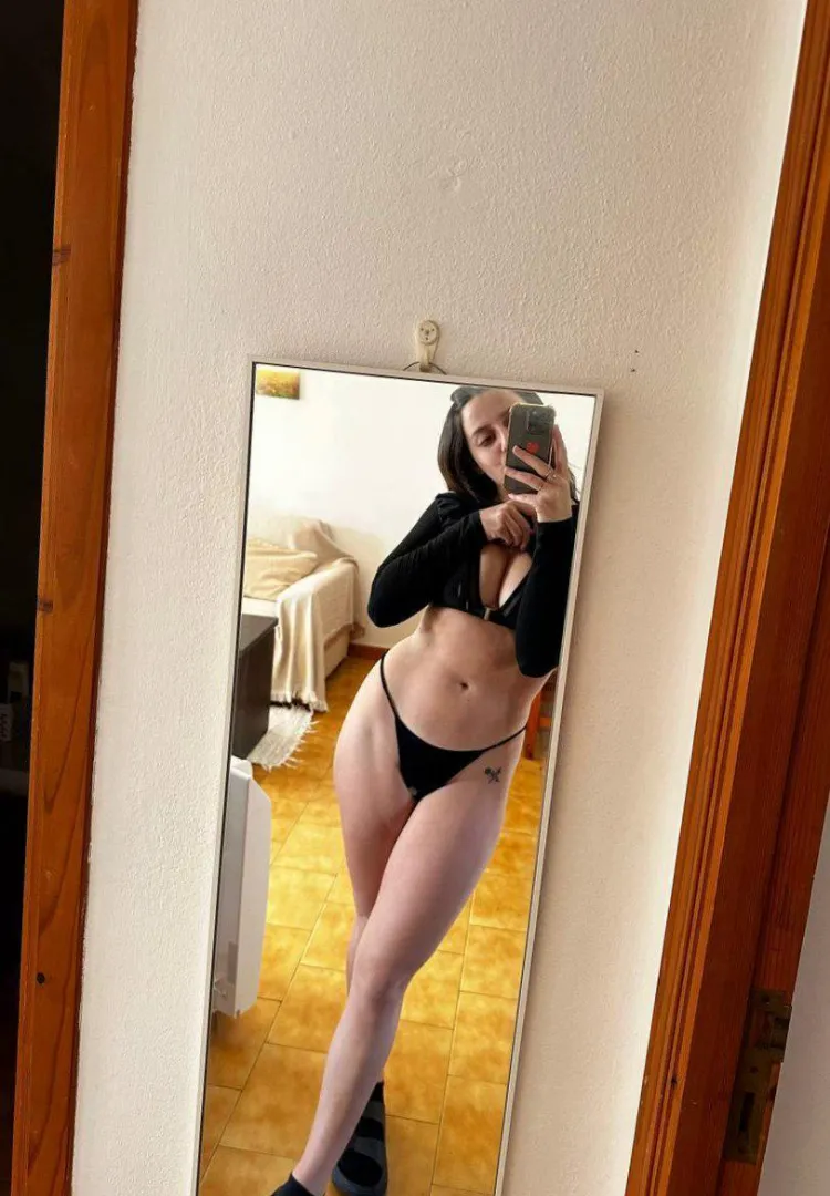 This sub needs some smaction so here it is lol happy saturday