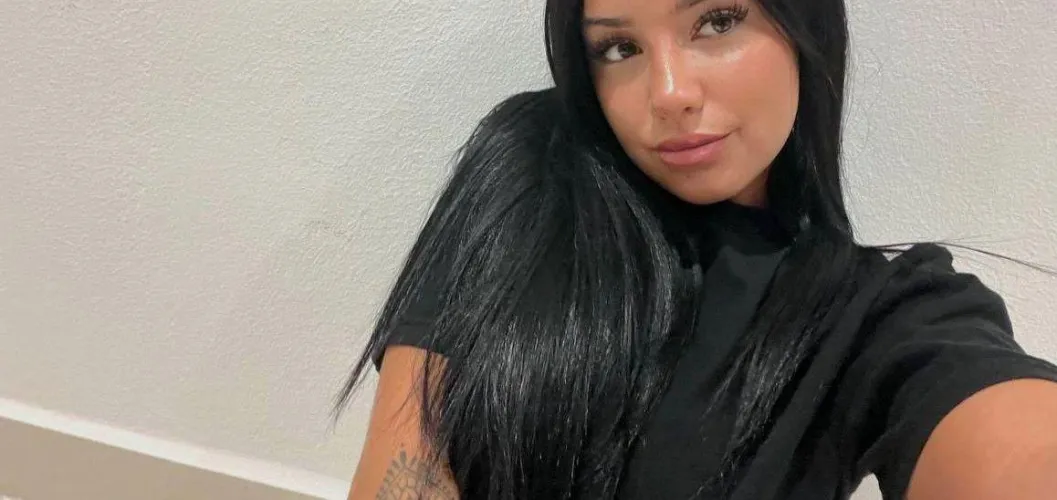 Too fine to scroll past