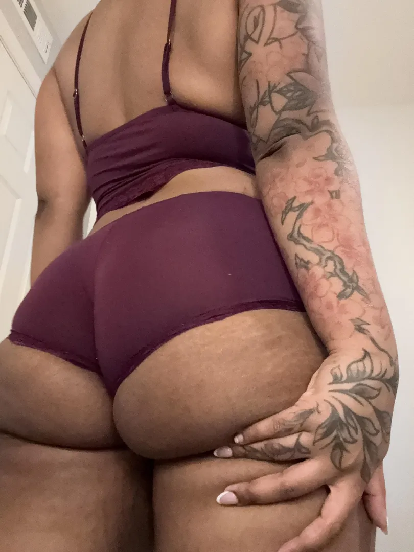 TOUCH DOWNNN on this PHATTYYY