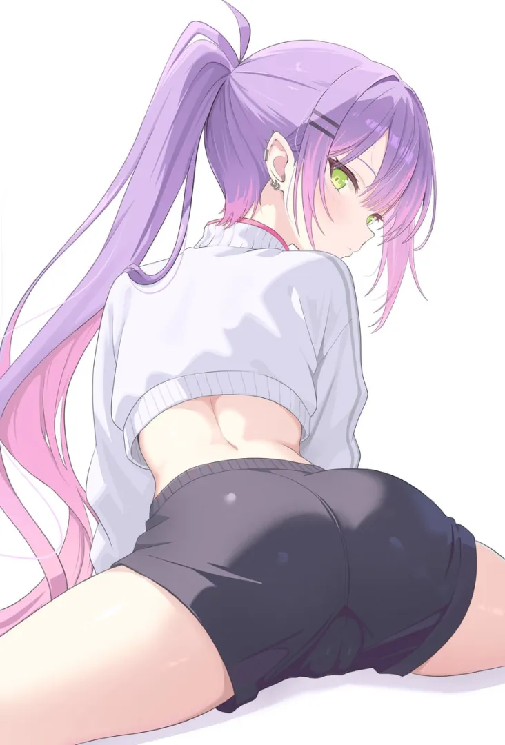 Towa Doing a Split in Shorts [Hololive]