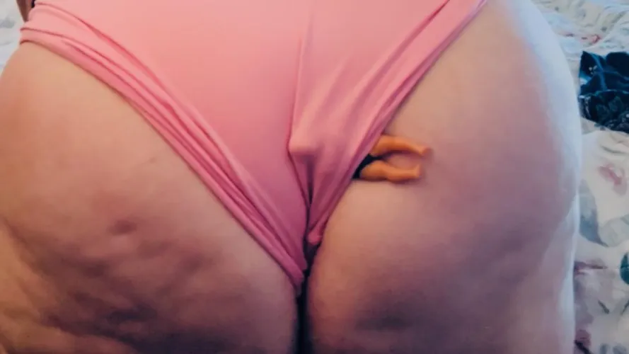 Trapped. With nothing to breathe except my dirty stinky ass. Just the way you like it 