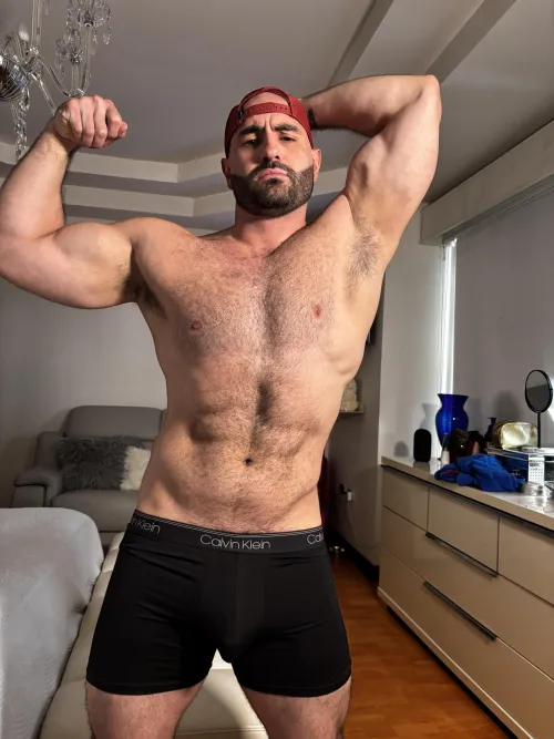 Trimmed my armpit hair and instantly regretted it