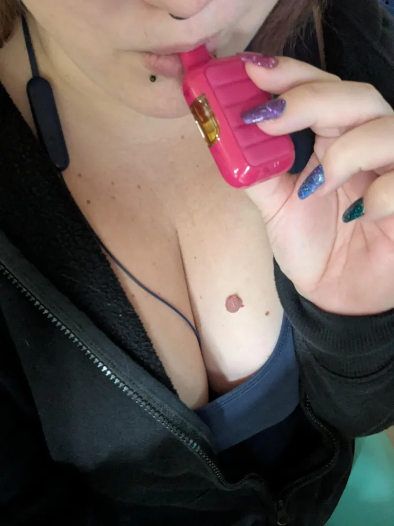 Tropical AF vape to get me through night shift