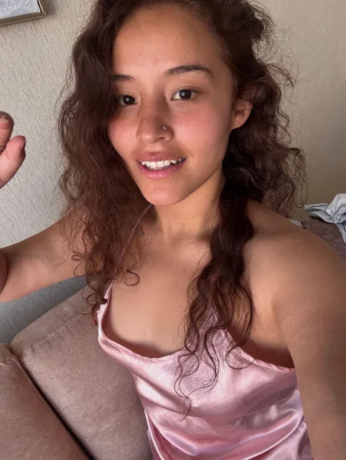 Trying on my new cute outfit [Return our 3P Tools/Apps]