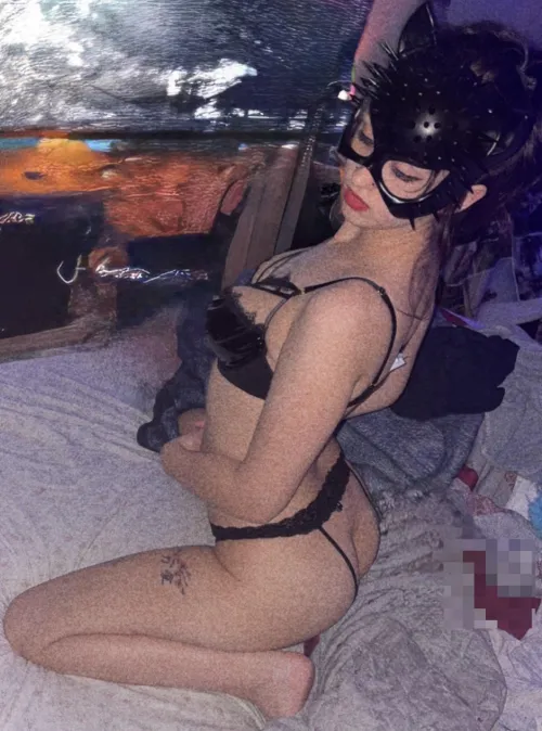 Tryna get this kitty wet tonight 