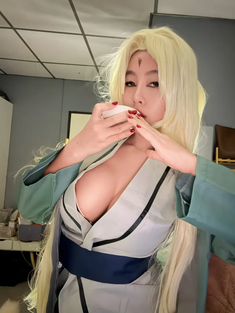 Tsunade (Jenny) [Naruto]