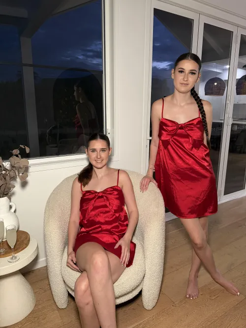 Two bodies, one dirty mind… wanna come play? 