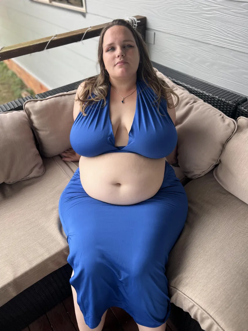 Two pieces are for woman with bellies