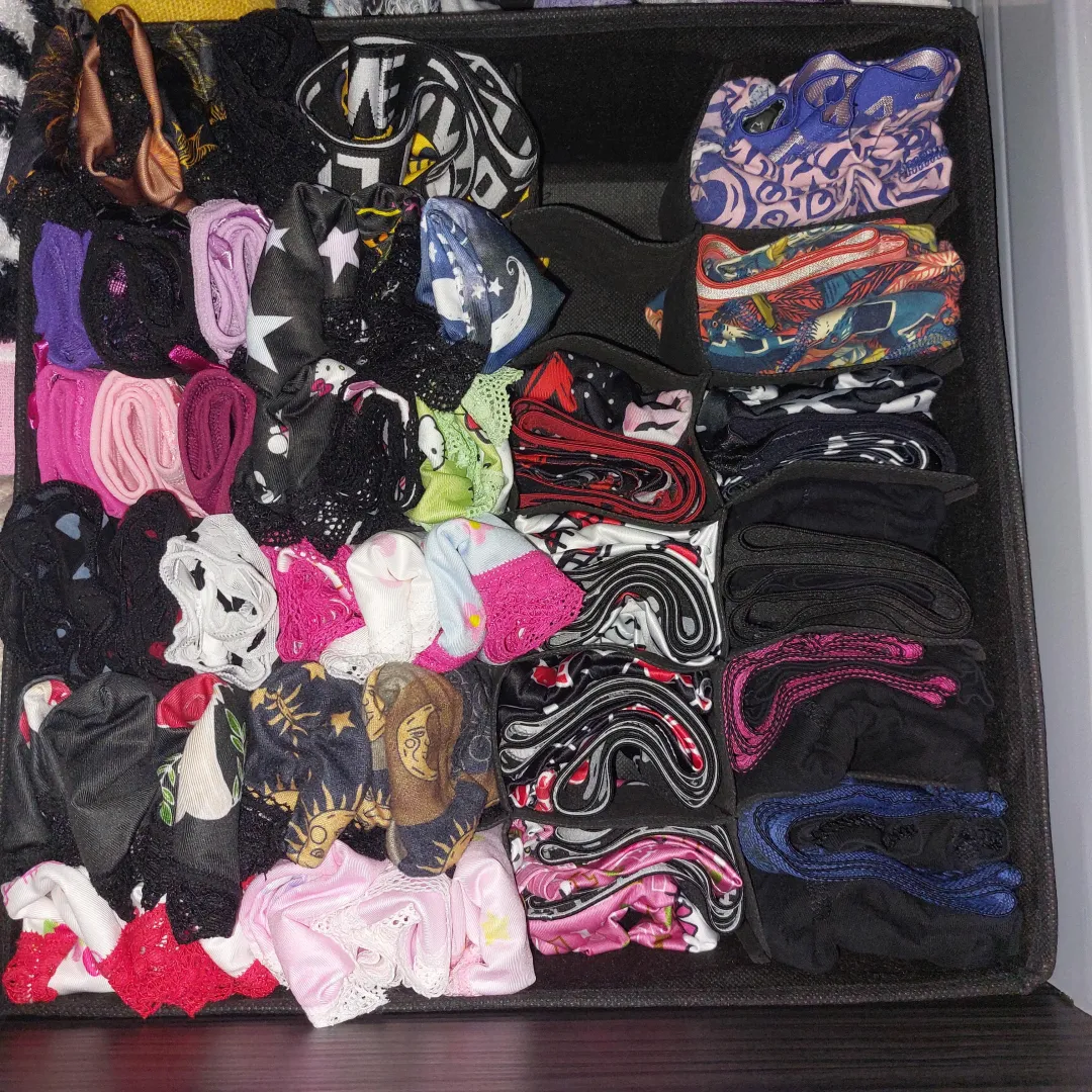 (Uk) mystery panty sale !! £25/24 hours of wear + add ons - can start ASAP!