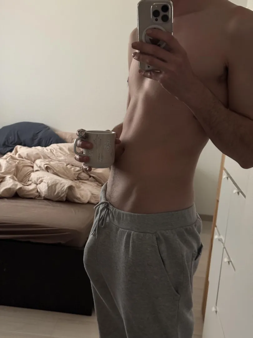 Un café et au boulot, bonne journée les gars !