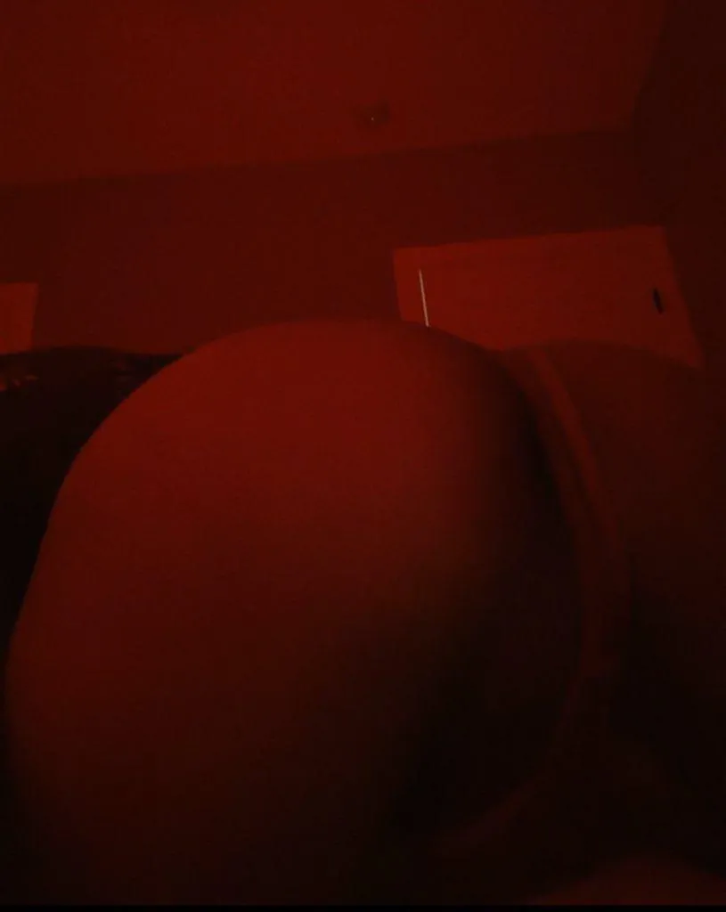 Under 25 need my throat used