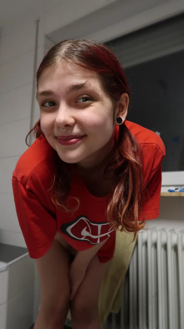 Undressing after a long day^^ [Return Our 3P Tools/Apps]