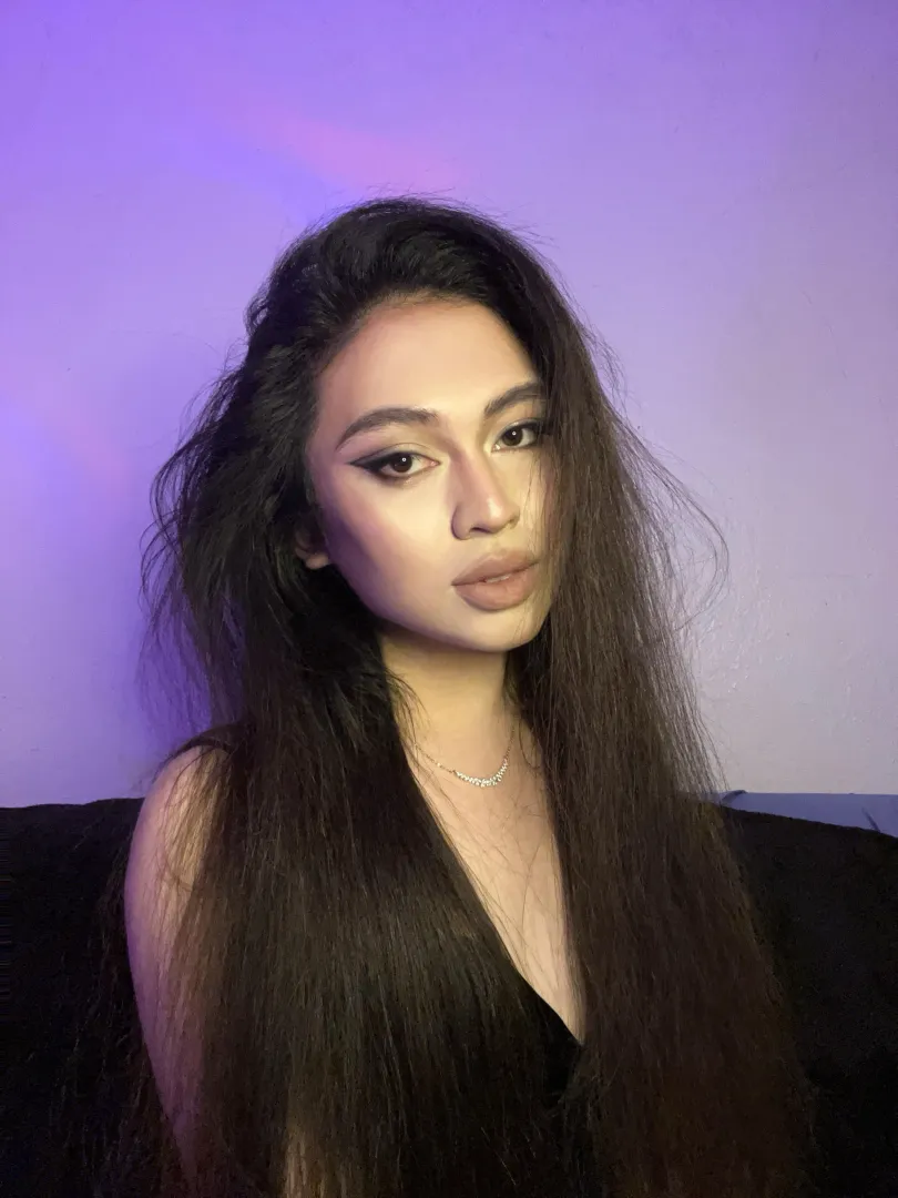 [USA] (CA) #LA 24 +online looking for guys to chill and game with