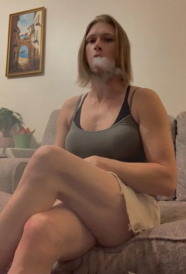 [USA] #MINNEAPOLIS horny hot sissy looking to host Now