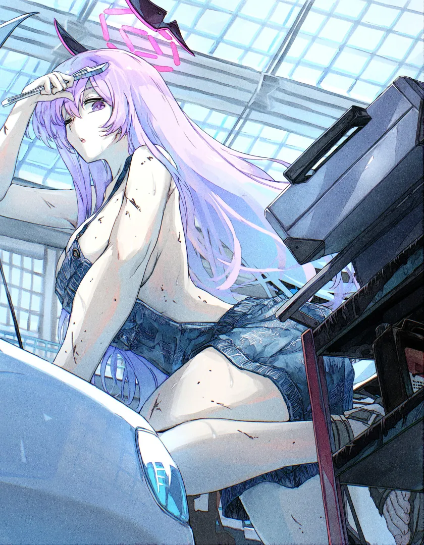 Utaha doing some repairs in her overalls (sunnysideup/@egtaponpanmaru) [Blue Archive]