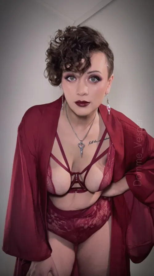 Vampy color suits my dark sadistic soul 