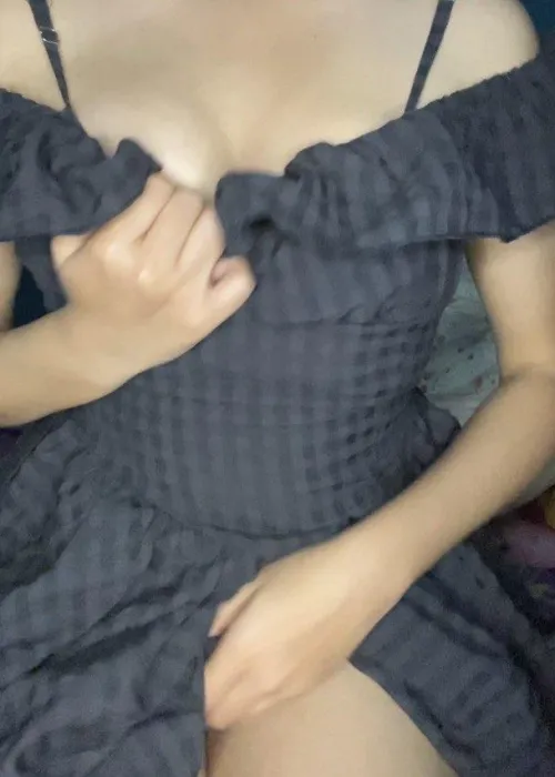 Vc offer is over for today however if someone likes to get content text me will make a special discount in vc tomorrow hehe