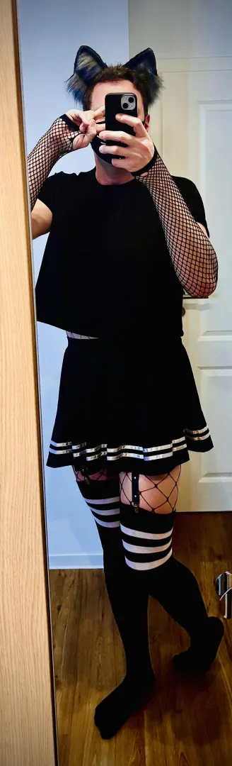 Verbringen wir zusammen den Femboy Friday? 