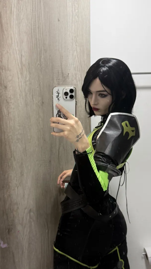 Viper [Valorant] by (Suki)