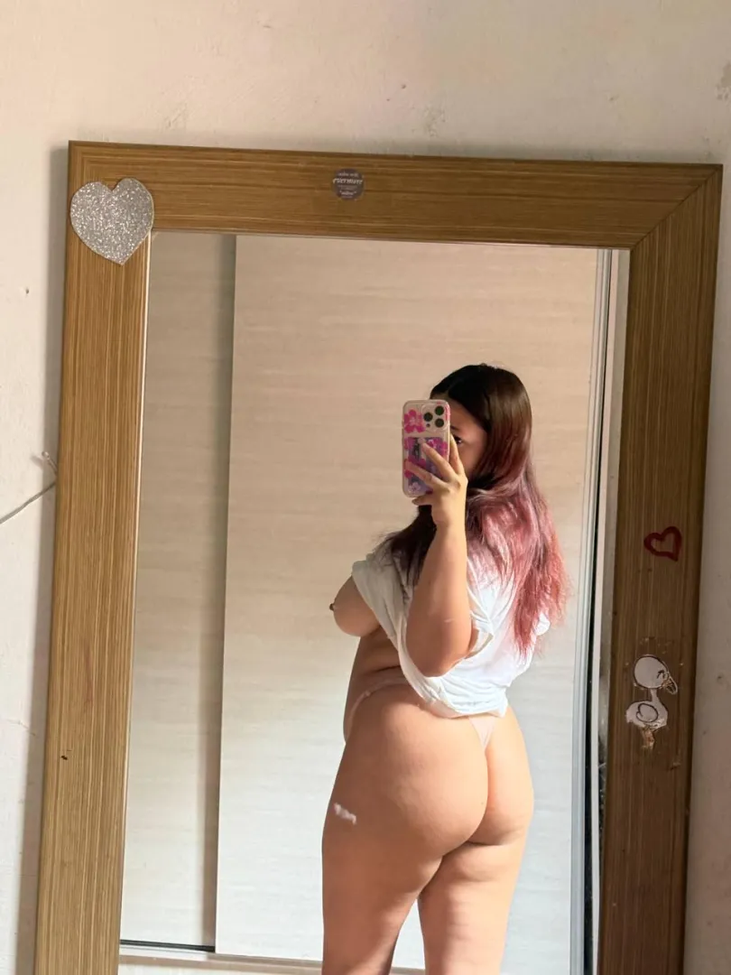 Vous sortez avec des filles rondes ? Pas juste pour coucher, mais pour sortir ! Je vois beaucoup d'hommes qui veulent coucher avec nous mais pas être vus avec nous.