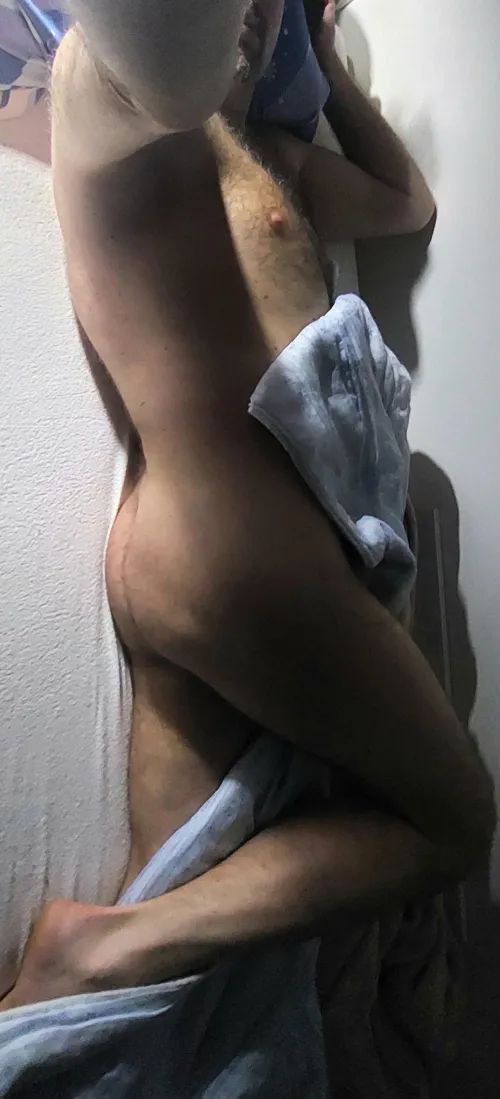 Waking up naked is so pleasant