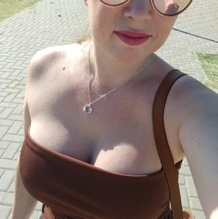 walking without a bra