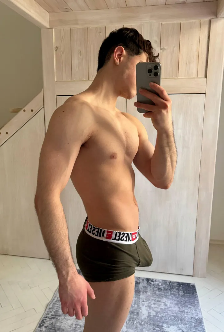 Wanna come over after gym?