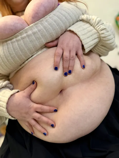 Wanna feel my bacon? 