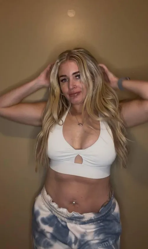 Wanna send nudes to strangers on reddit, say YES if you want!