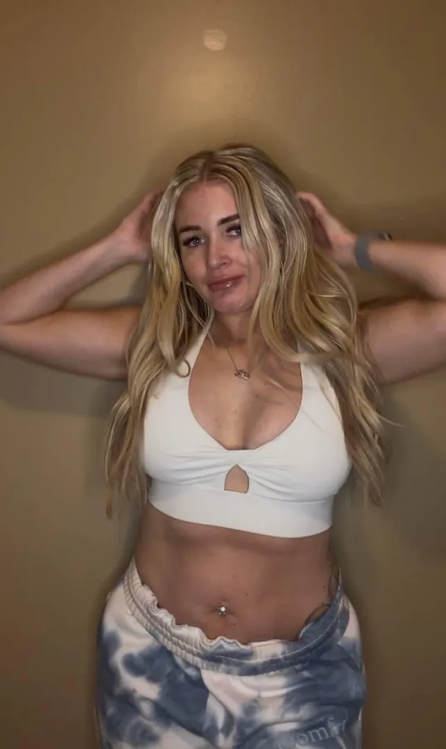 Wanna send nudes to strangers on reddit, say YES if you want!