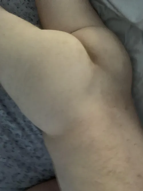 Want married/straight/attached guys I can service regularly M4M