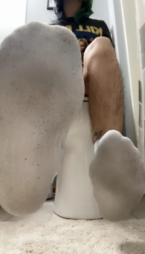 WARNING!‼️ they stink ! Dm