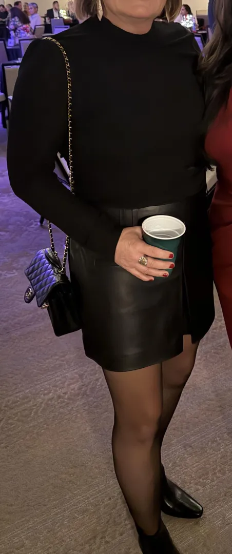 We are a couple, looking for a MFM experience. We’re looking to meet at a hotel next Monday, March 2. In the afternoon. She likes men with a larger penis. Send a picture. And make sure you can make it if we pick you.