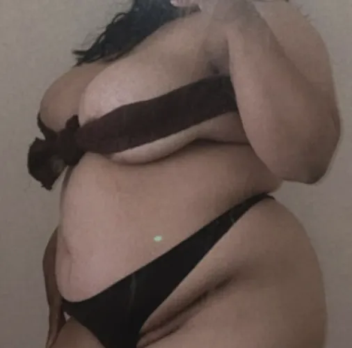 We were supposedly making reels but then my lesbian neighbour kissed me