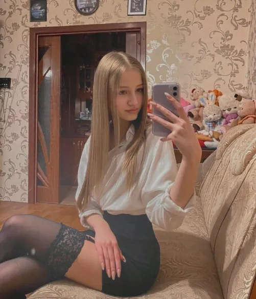 wearing crothless panty right now, wanna see?