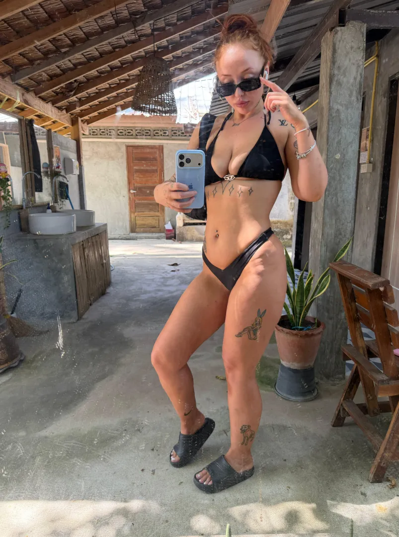 Wearing this to get you hard