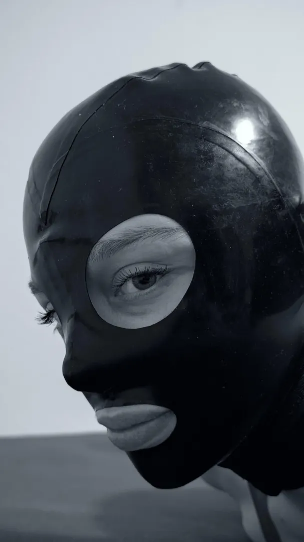 What do these eyes want to say?